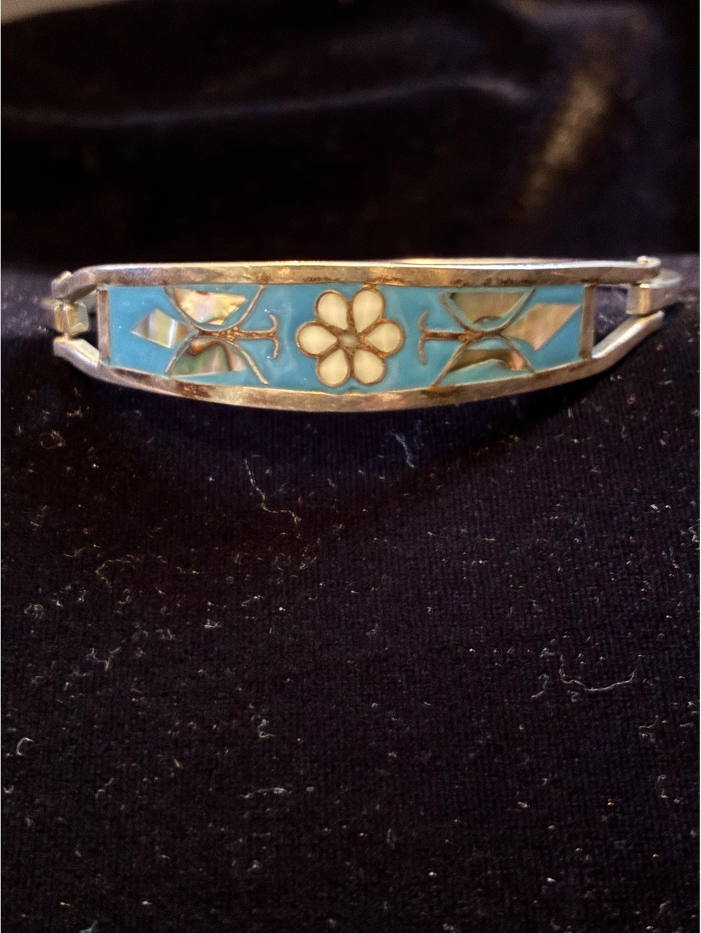 Vintage Alpaca Mexico Blue Inlay Mother of Pearl Flower Hinged Bangle Bracelet